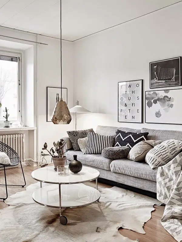 Greyscale living room: 