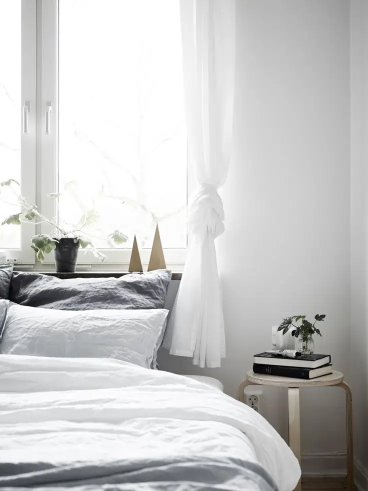 Dreamy and light bedroom - via cocolapinedesign.com
