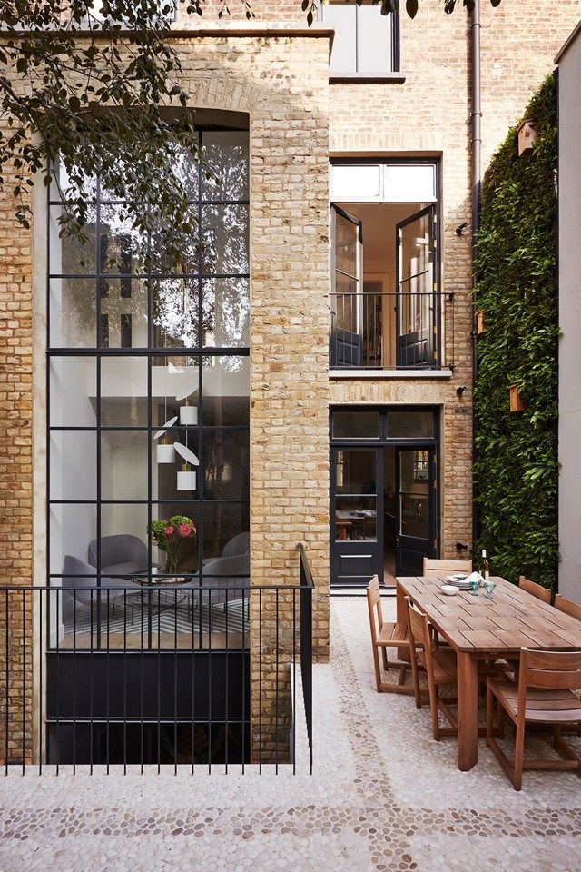 Sophisticated Notting Hill Town House - 2 storey game changing windows
