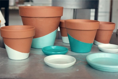DIY color dipped pots via Apartment Therapy