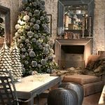 Modern-Christmas-Decorated-Living-Rooms-43-1-Kindesign