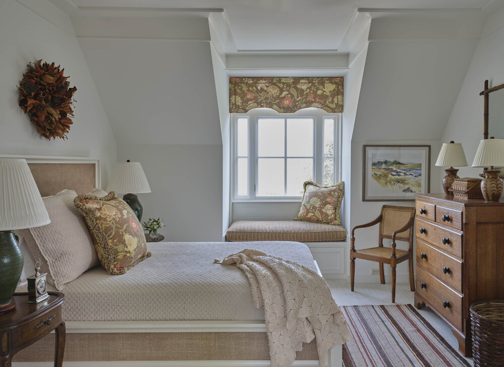 White and pale-gold designed bedroom