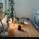 How-to-set-up-your-room-if-youˇareˇworkingˇfrom-home-3