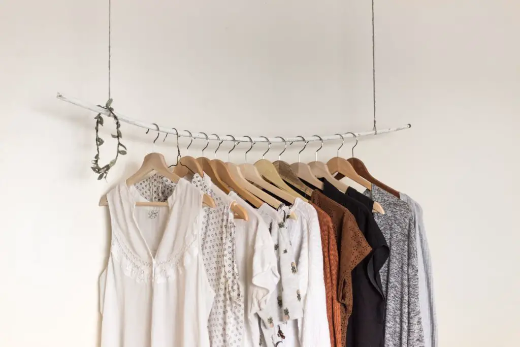Detached wardrobe rack with clothes