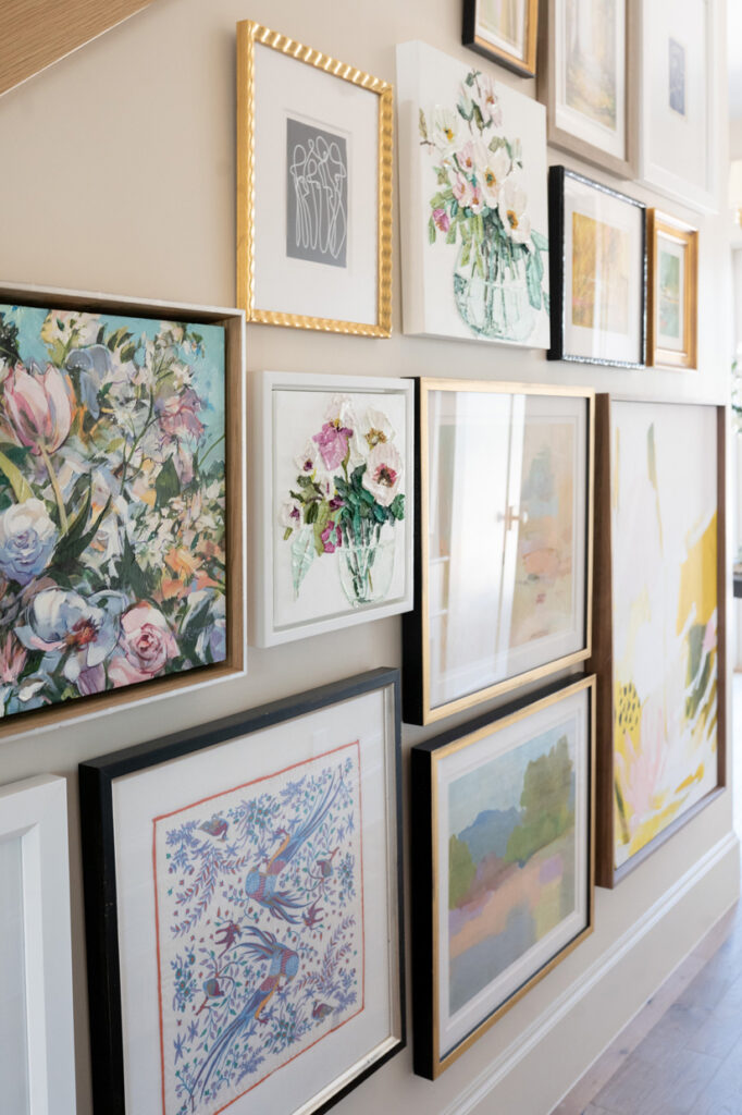decorate your home to showcase art